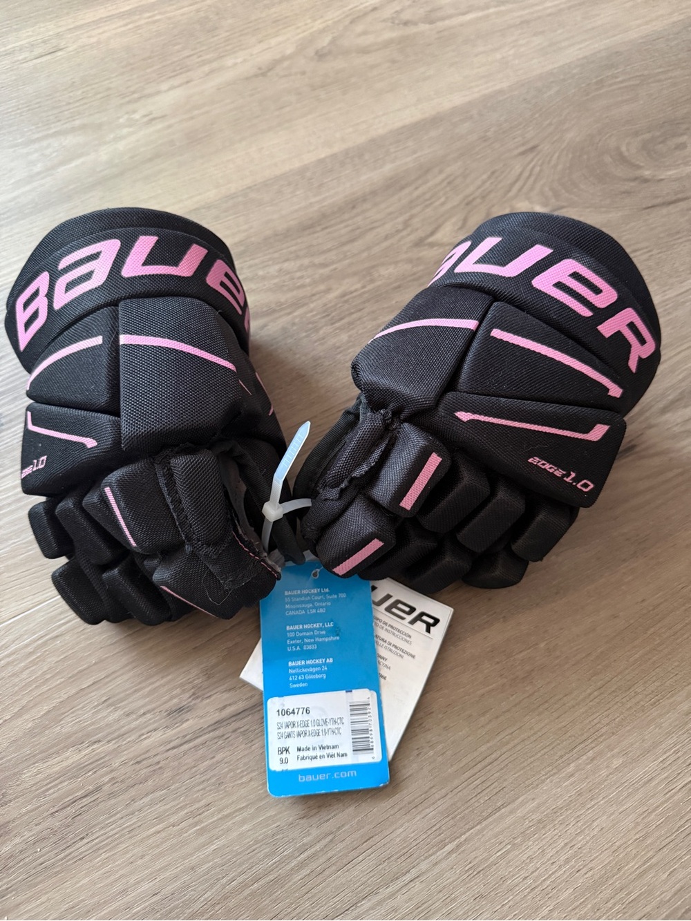 Bauer Black Gloves with Pink Accents